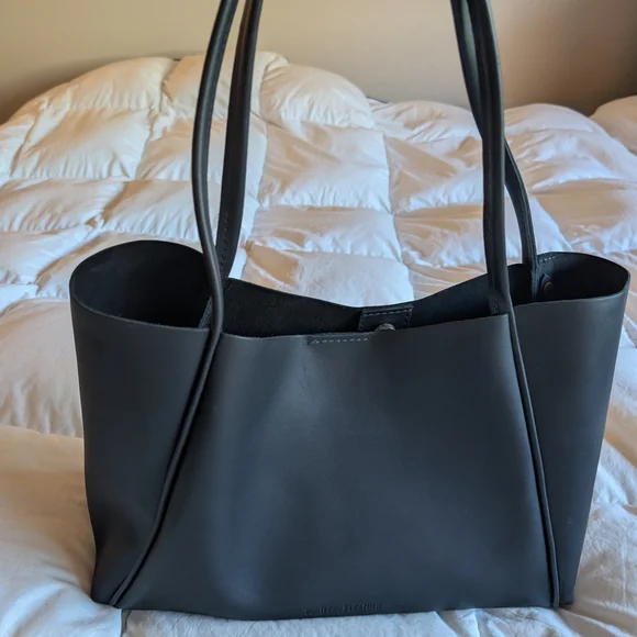 Portland Leather Black Verona Tote Bag, Large - Picture 1 of 4